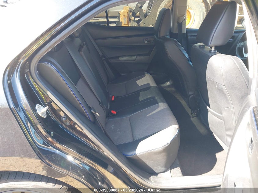 2018 TOYOTA COROLLA SE - 5YFBURHE8JP786963