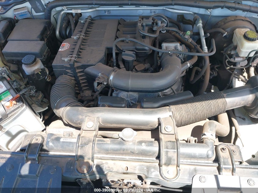 2015 NISSAN FRONTIER SV-I4 - 1N6BD0CT3FN705077