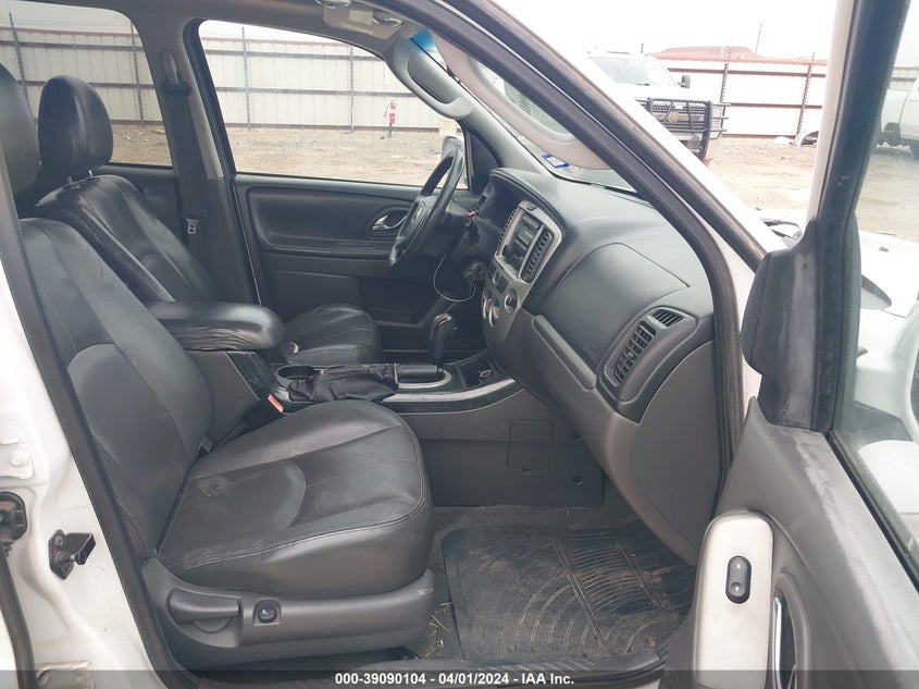 2006 Mazda Tribute S VIN: 4F2YZ06176KM08307 Lot: 39090104