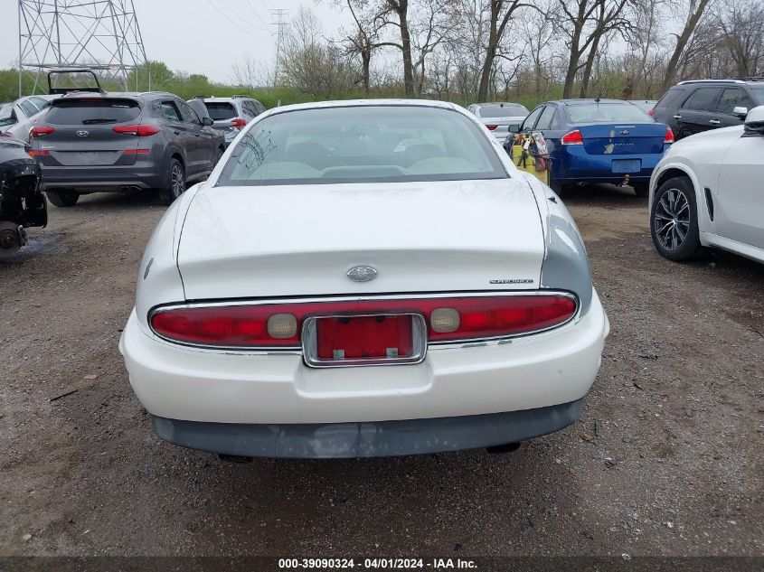 1998 Buick Riviera VIN: 1G4GD2217W4704276 Lot: 39090324