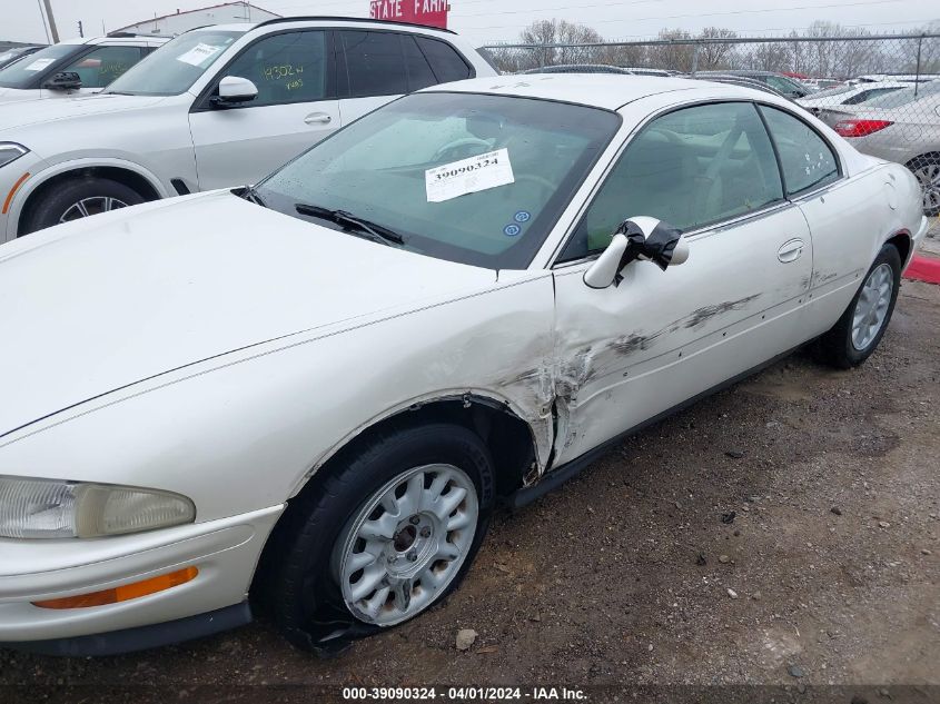 1998 Buick Riviera VIN: 1G4GD2217W4704276 Lot: 39090324