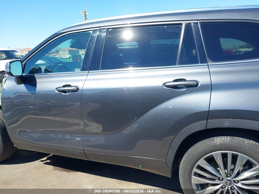 VIN 5TDFZRAH5MS035175 2021 TOYOTA HIGHLANDER PLATINUM