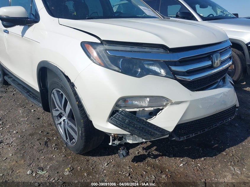 2017 HONDA PILOT TOURING - 5FNYF6H91HB049695