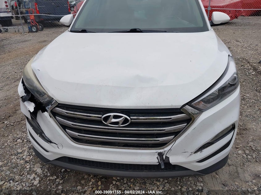2016 HYUNDAI TUCSON LIMITED/SPORT AND ECO/SE - KM8J33A24GU112506