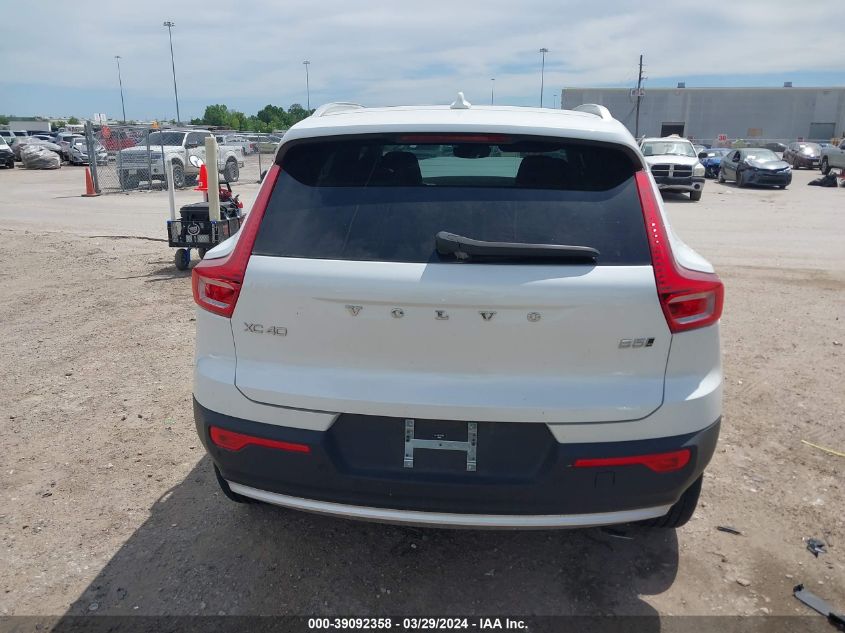 2023 Volvo Xc40 B5 Plus Bright Theme VIN: YV4L12UE1P2029854 Lot: 39092358