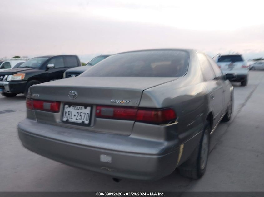 1998 Toyota Camry Le VIN: JT2BG22K0W0247423 Lot: 40506370