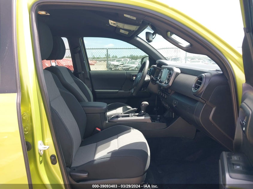 VIN 3TYCZ5AN5PT166455 2023 TOYOTA TACOMA TRD SPORT