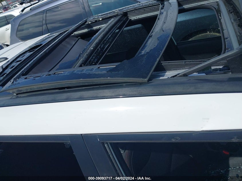 2014 KIA SOUL + - KNDJP3A51E7073887