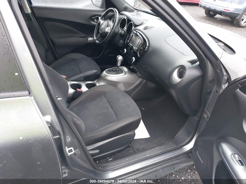 2015 NISSAN JUKE SV - JN8AF5MV3FT550388