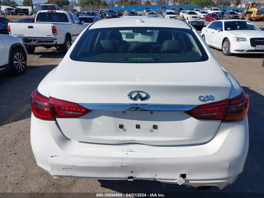 VIN JN1EV7AP7JM592358 2018 INFINITI Q50 3.0T LUXE