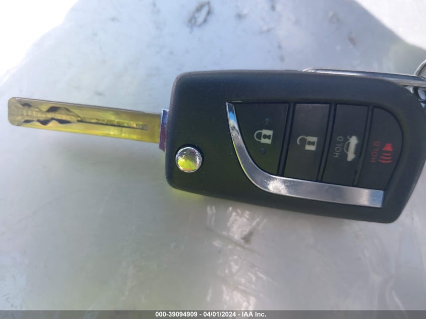 VIN JTDEPMAE0NJ217293 2022 TOYOTA COROLLA LE