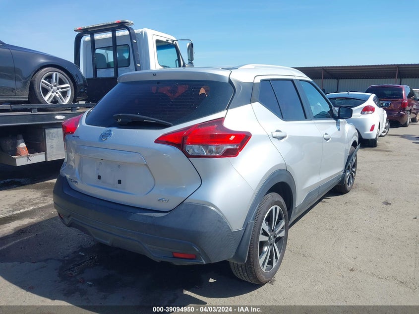 VIN 3N1CP5CU1KL569369 2019 NISSAN KICKS SV