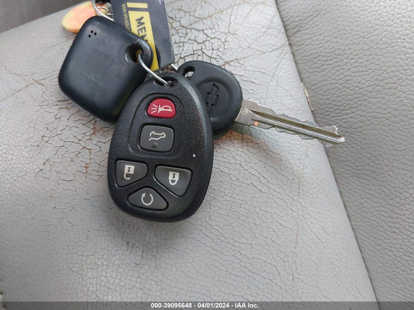 2013 CHEVROLET TAHOE C1500 LT - 1GNSCBE06DR242644