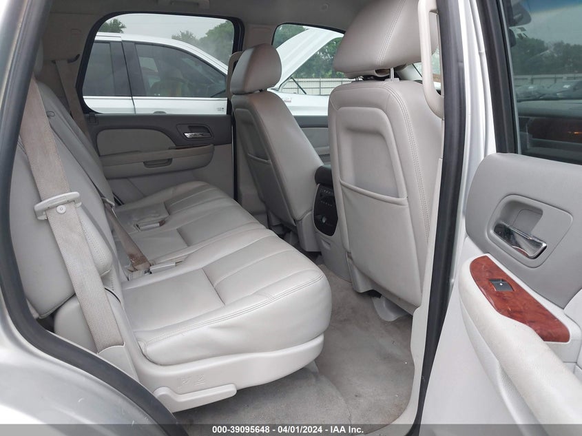 2013 CHEVROLET TAHOE C1500 LT - 1GNSCBE06DR242644