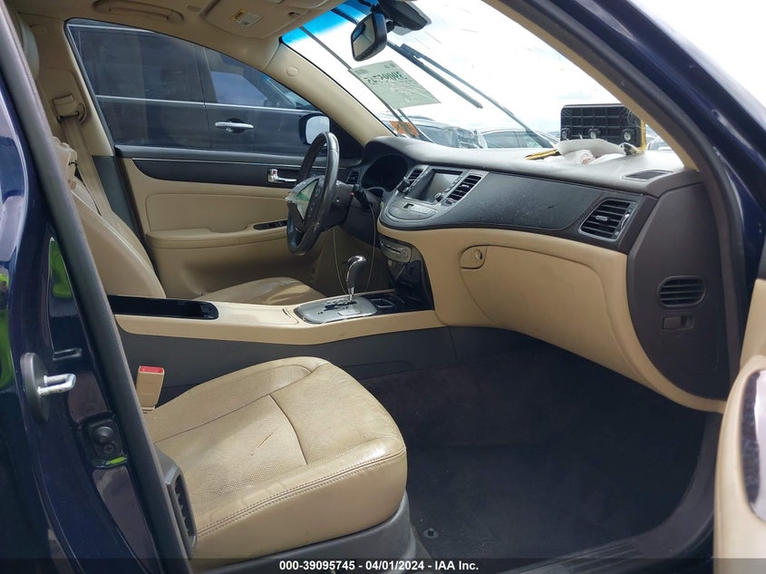 2011 Hyundai Genesis 3.8 VIN: KMHGC4DE9BU115027 Lot: 39095745