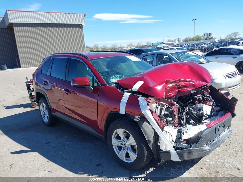TOYOTA RAV4 XLE 2020