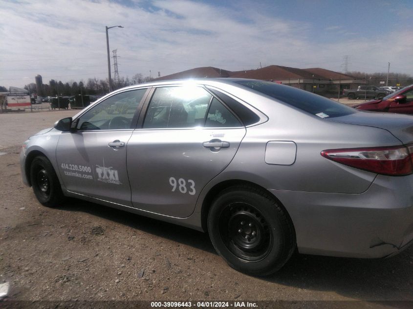 2017 Toyota Camry Le VIN: 4T1BF1FK5HU450555 Lot: 39096443