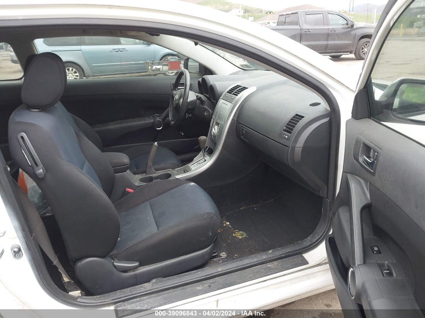 2007 SCION TC VIN: JTKDE177270197526
