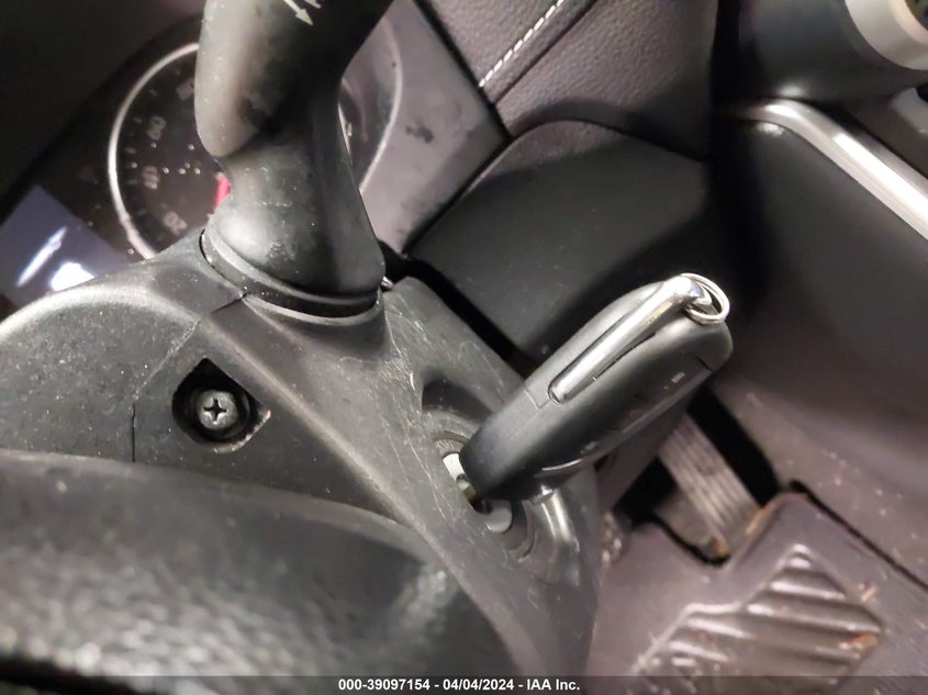 2019 TOYOTA RAV4 LE - JTMF1RFVXKJ012345