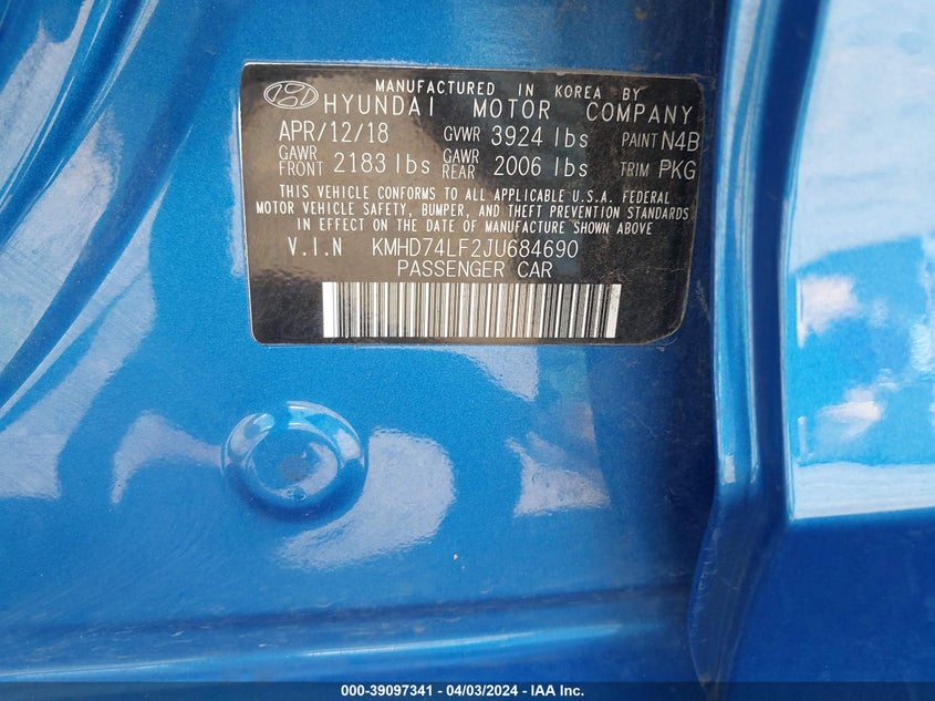 VIN KMHD74LF2JU684690 2018 HYUNDAI ELANTRA SE