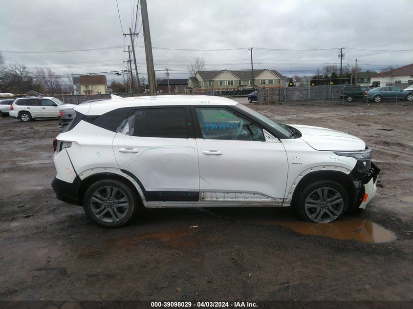 VIN KNDEPCAA9M7174236 2021 KIA SELTOS LX