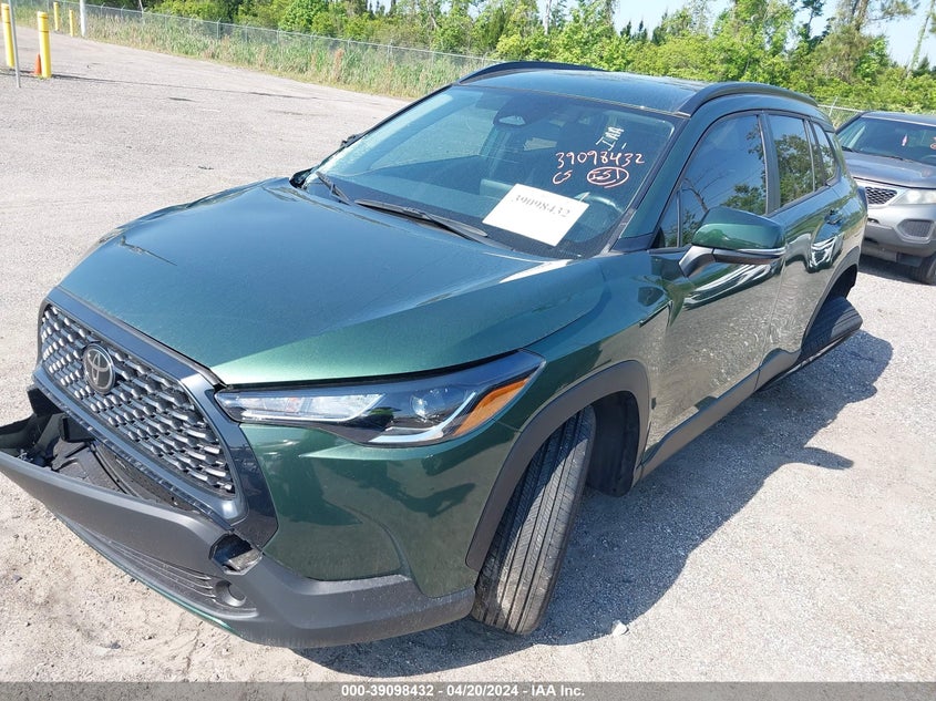 2023 Toyota Corolla Cross Le VIN: 7MUCAAAG5PV046867 Lot: 39098432