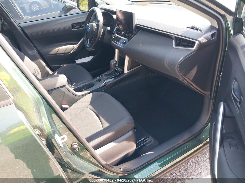 2023 Toyota Corolla Cross Le VIN: 7MUCAAAG5PV046867 Lot: 39098432