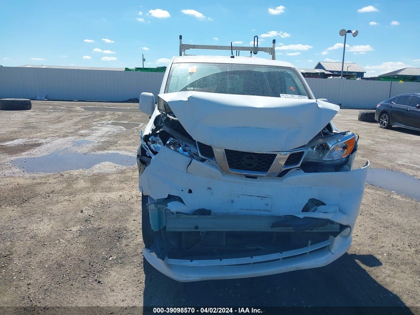 2017 NISSAN NV200 SV - 3N6CM0KN5HK706005