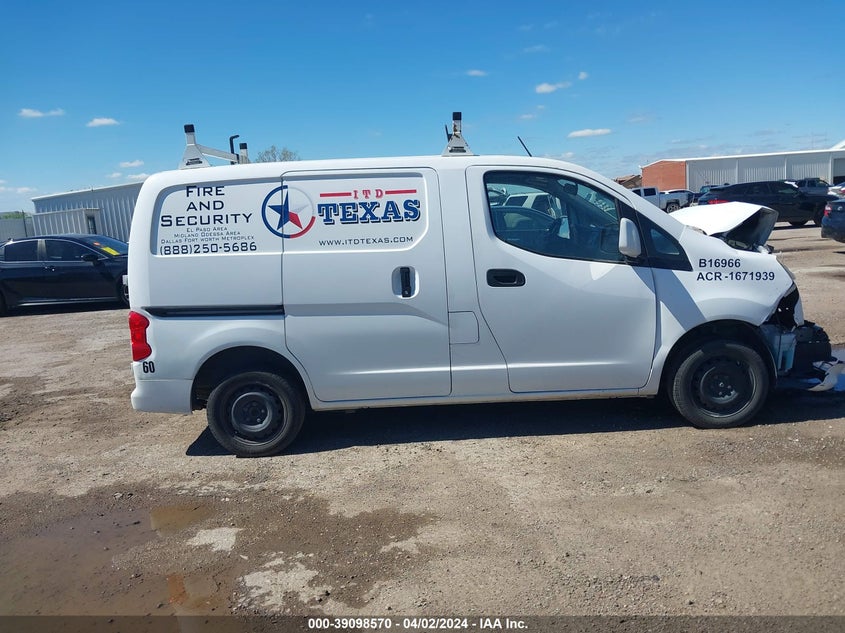 2017 NISSAN NV200 SV - 3N6CM0KN5HK706005