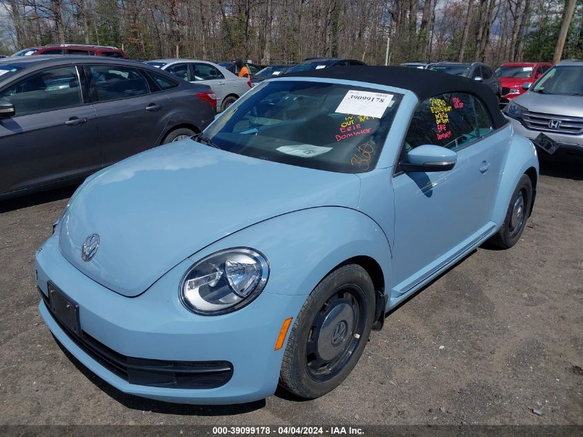 2013 Volkswagen Beetle 2.5L VIN: 3VW5P7AT3DM821449 Lot: 39099178