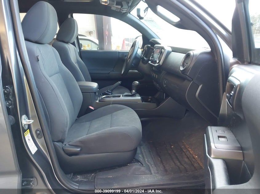 2017 TOYOTA TACOMA DBL CAB/SR5/TRD SPORT/OR - 3TMDZ5BN3HM031376