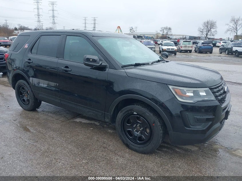 VIN 1FM5K8AR4HGC63196 2017 FORD UTILITY POLICE INTERCEPTOR