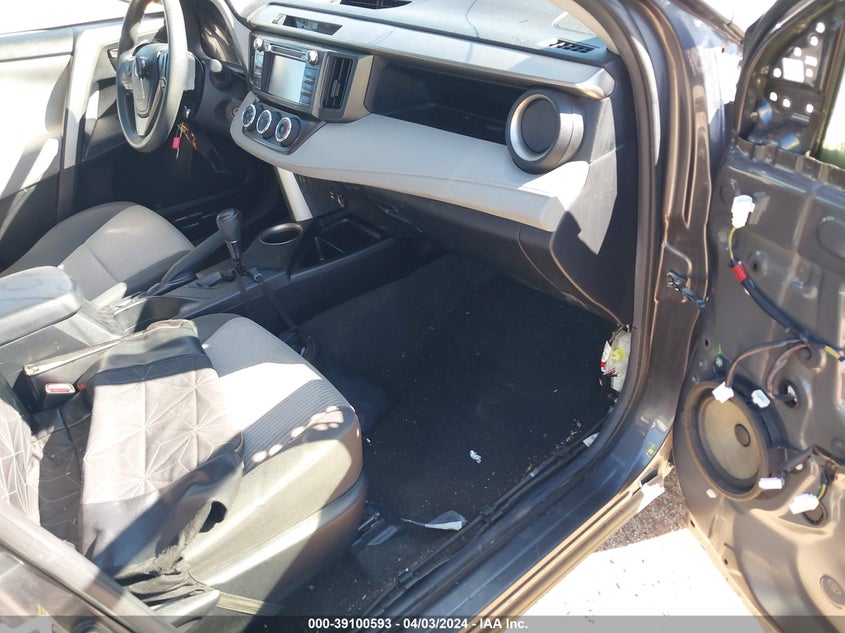 2015 TOYOTA RAV4 LE - JTMZFREV0FJ057283