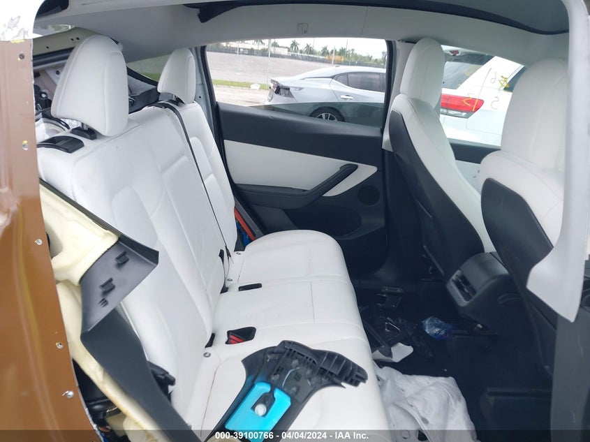 VIN 7SAYGDEE5NF355400 2022 TESLA MODEL Y
