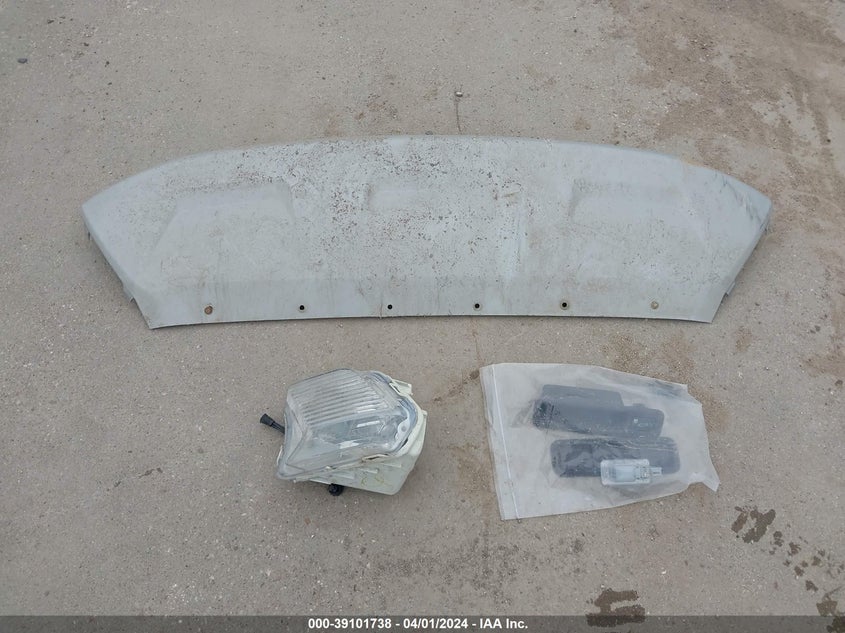 VIN 1FMCU9J98HUD53640 2017 FORD ESCAPE TITANIUM