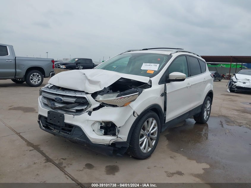 VIN 1FMCU9J98HUD53640 2017 FORD ESCAPE TITANIUM