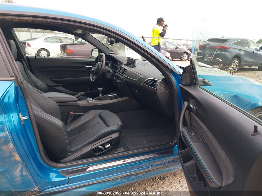 2018 BMW M2 VIN: WBS1J5C53JVD37588 Lot: 39102052