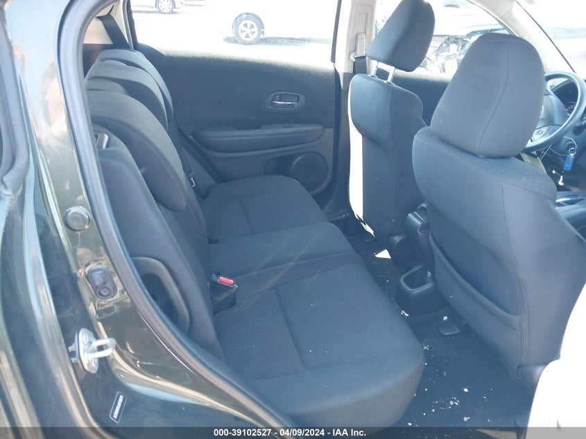 VIN 3CZRU6H3XJM720878 2018 HONDA HR-V LX