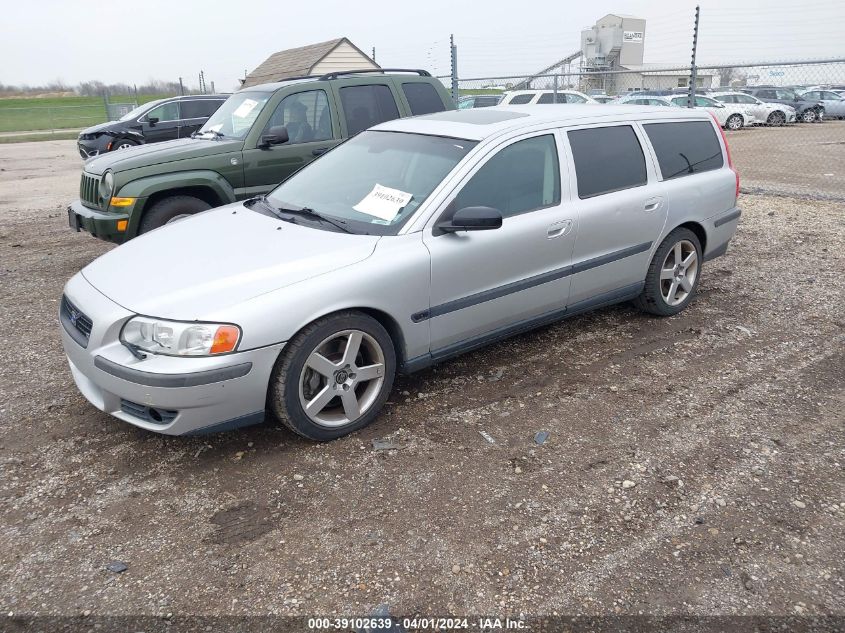 2004 Volvo V70 R VIN: YV1SJ52Y742418677 Lot: 39102639