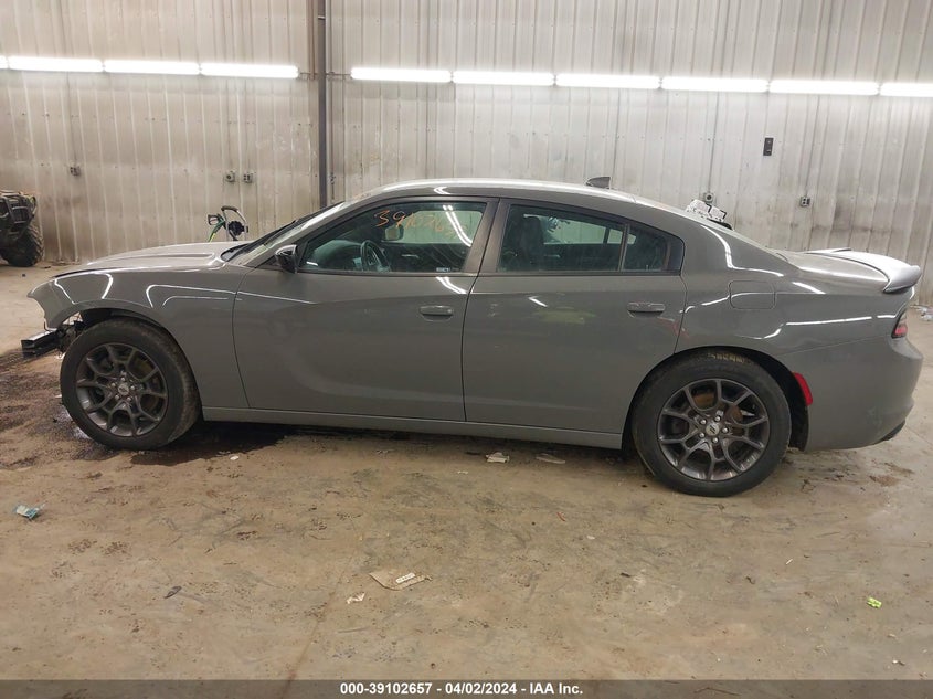 VIN 2C3CDXJG5JH130489 2018 DODGE CHARGER GT
