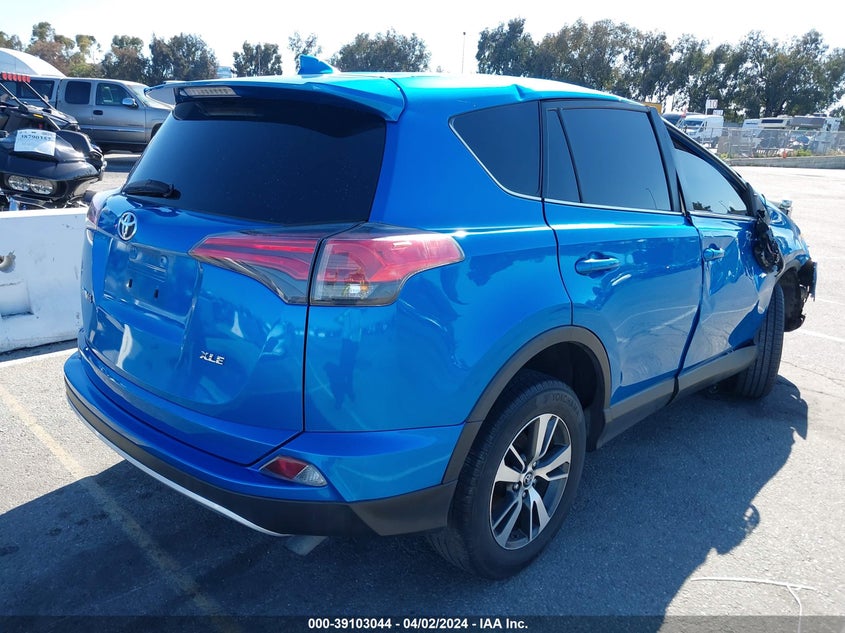 VIN JTMWFREV6JJ732615 2018 TOYOTA RAV4 XLE
