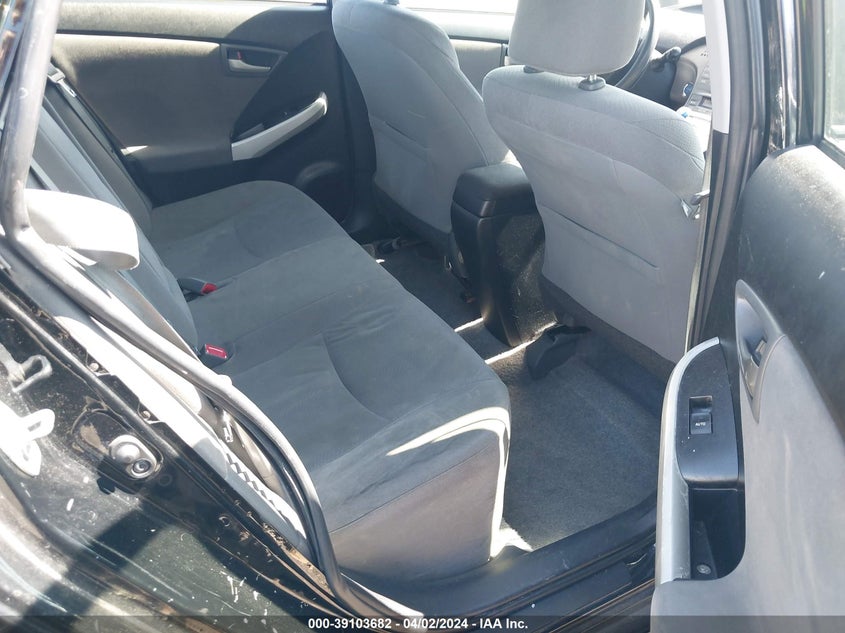 2015 TOYOTA PRIUS TWO - JTDKN3DU2F0441744