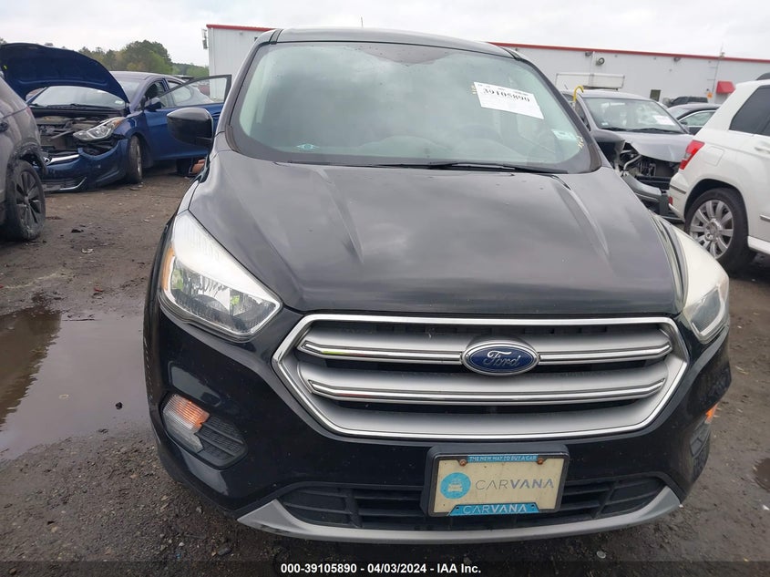 VIN 1FMCU0GD6HUE88400 2017 FORD ESCAPE SE