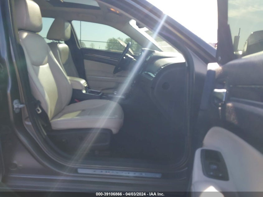 2015 Chrysler 300C VIN: 2C3CCAEGXFH815573 Lot: 39106866