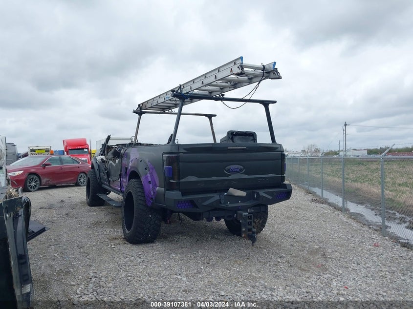 1FT8W3BT6HEC24608 2017 FORD F350 photo no. 3