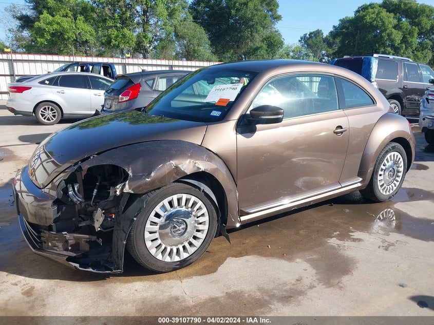 2013 VOLKSWAGEN BEETLE 2.5L - 3VWJX7AT0DM677356