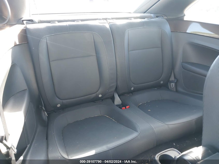 2013 VOLKSWAGEN BEETLE 2.5L - 3VWJX7AT0DM677356