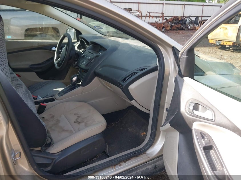 VIN 1FADP3K28HL229720 2017 FORD FOCUS SE