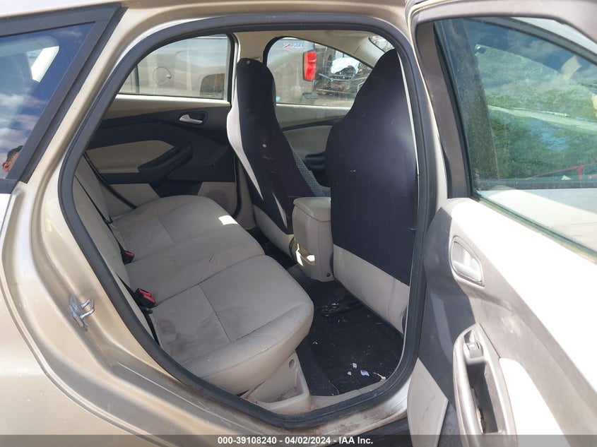 VIN 1FADP3K28HL229720 2017 FORD FOCUS SE