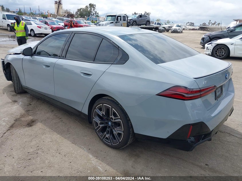 2024 BMW I5 Edrive40 VIN: WBY33FK00RCP64106 Lot: 39108253